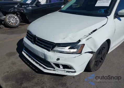 2017 Volkswagen Jetta 1.4T S z USA, uszkodzony, nr VIN 3VW2B7AJ9HM363292